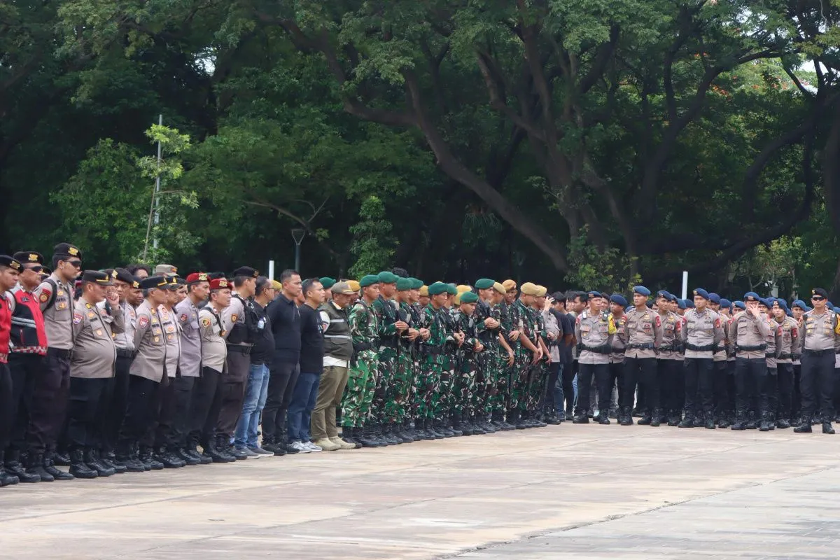 Operasi Pengamanan 7.728 Personel Gabungan di Pasar Murah Monas