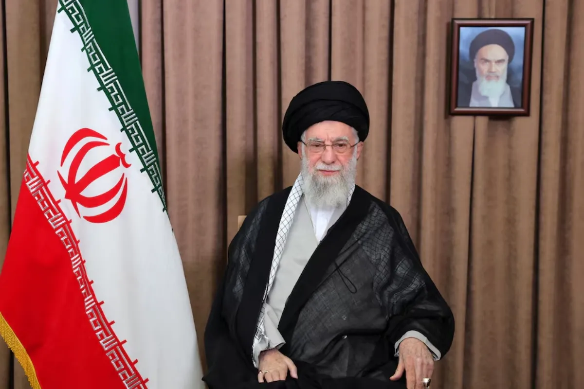 Tekanan Militer AS-Israel dan Tantangan Warisan Ayatollah Khomeini