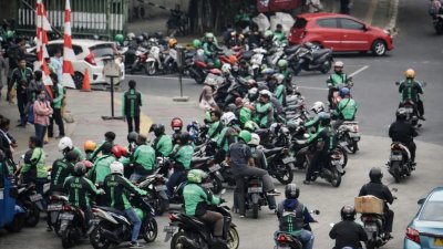 Disrupsi Layanan Ojol: Lonjakan Demand 300 Persen Picu Krisis Suplai Jakarta