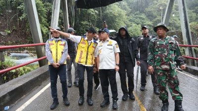 Mendagri Respons Urgensi Logistik Jalur Enang-Enang Pascaaksi Swadaya Warga