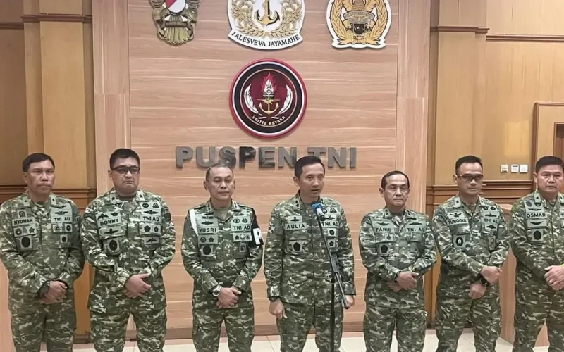 Konferensi Pers Puspen TNI