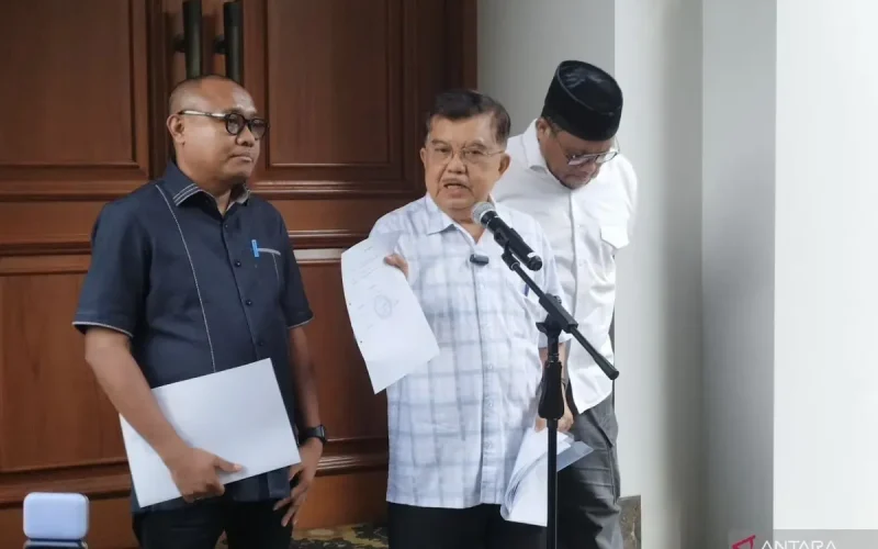 Jusuf Kalla Polisikan Rismon Sianipar Terkait Tuduhan Dana Rp5 Miliar